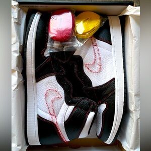 Air Jordan 1 Retro High OG 'Defiant' (Deadstock)